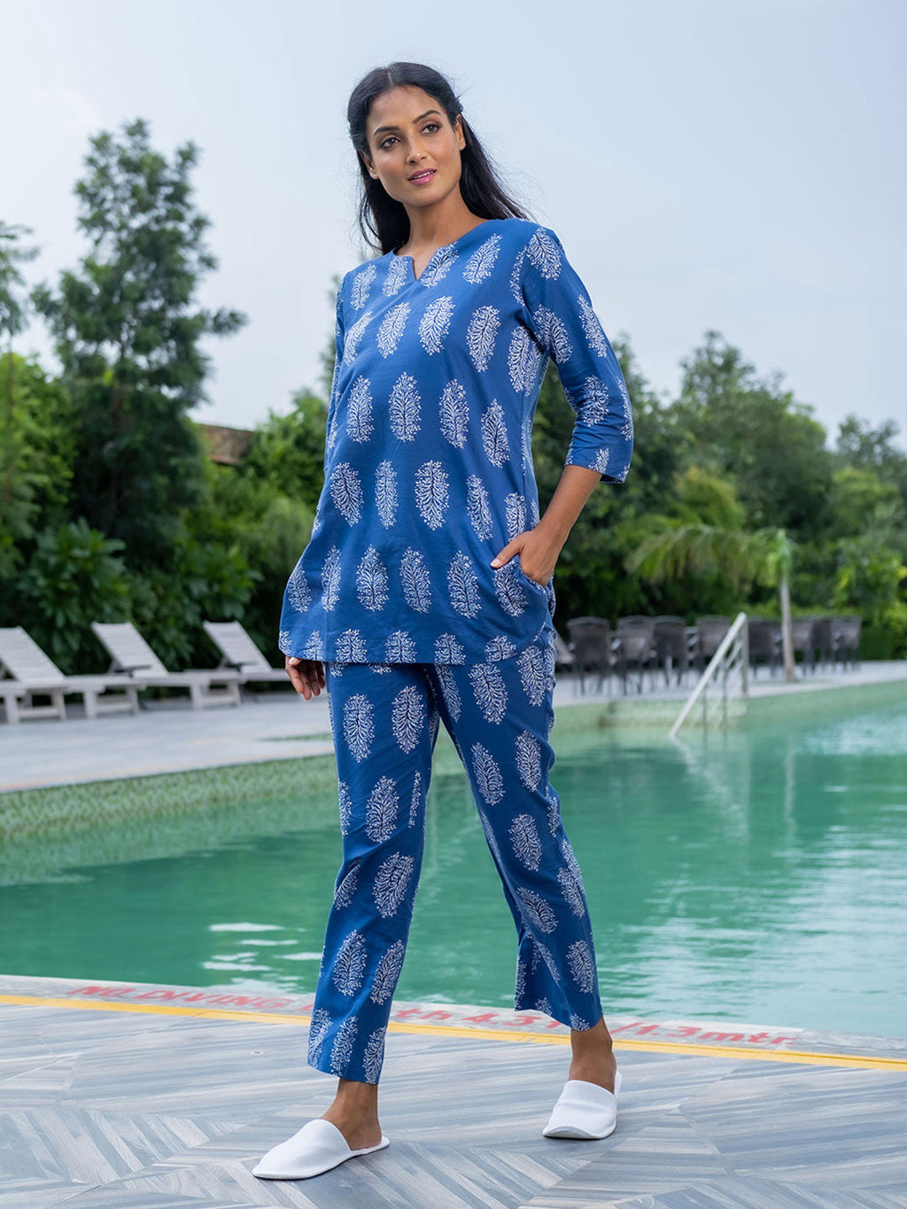 Blue \u0026 White Ethnic Printed Straight Cotton Sleepwear